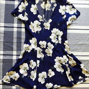 Forever 21 mini dress w/ lace up back